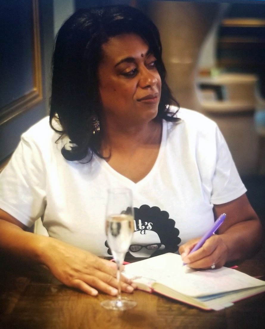 ceedubsez's profile picture. I teach women how to design a life they'll love and take action on their dreams.  Motivator, crafter, journaler, geek-ster.  I also like glitter.