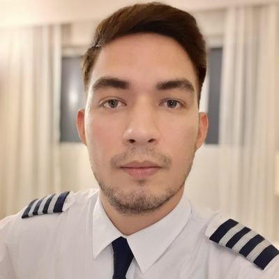 “Una vez hayas probado el vuelo siempre caminarás por la Tierra con la vista mirando al cielo, porque ya has estado allí y allí deseas volver”.