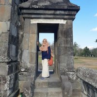 Dini Rachmawati (@dinithea) 's Twitter Profile