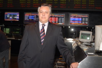 SergioLuisOli13's profile picture. Ph.D. in Finance. Docente. Consultor. Analista tecnico bursatil. Bostero. Asador.