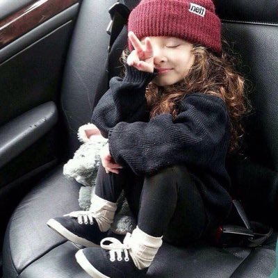 bedoo29511's profile picture. ”سَأبقَى كما أنَا، وَسلاماً عَلى من راق له الابِتعاد 🕊✨.