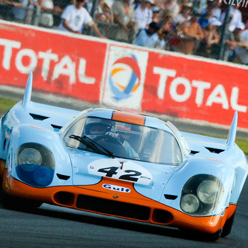Proud Wiltshire lad loves motorsport, aviation, music and photography. #LUFC