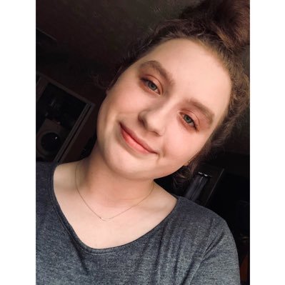 vivianski's profile picture. 