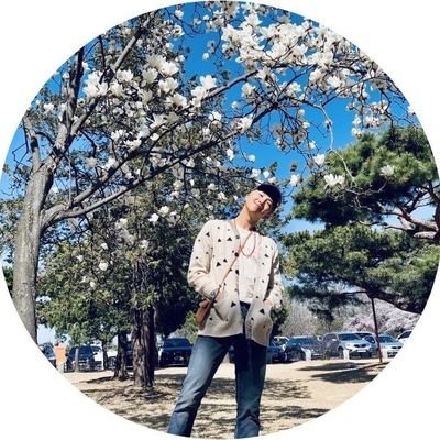 🌸тeamwork makes the dream ωork🌸@bts_twt🌸13/06/2013 & 24/01/2017🌸
Onℓy Army🌸
