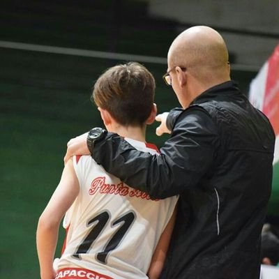 Todo lo que cuesta vale
La conviccion del ser en ser, hacer y agradecer
Ser feliz de buena manera es grandioso.
Entrenad🏀r de Basquet.
Hincha del rojo y Ateneo