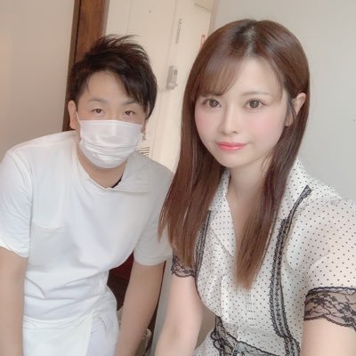 名古屋で美容鍼 エステ経営 ドンキでジェルネイルキットを買って アクセサリー作ってみました センスあるかな ジェルネイル ネイルキット セルフネイル ネイルアート ジェルアート アクセサリー