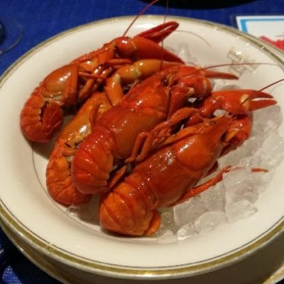 wnnhhxyz's profile picture. 沈黙のザリガニ🦀漫画好き旅行好き主婦。育休中エンジニア。いいねとリツイートばかりでほぼつぶやきません。