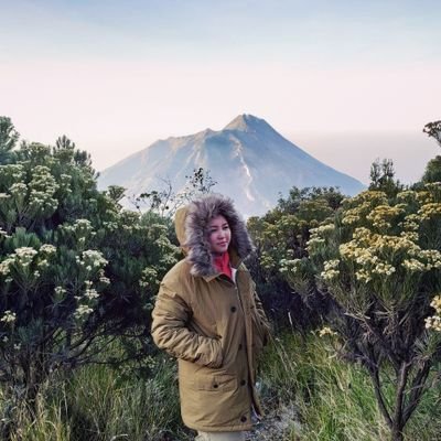 nandafa17's profile picture. 