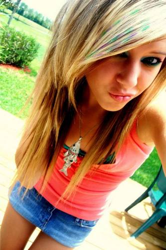 Demigod_Molly's profile picture. Daughter of Aphrodite. I'm 17 years old. I can be kind, but don't call me Barbie. Taken by @XavierDemiGod. He's my Shadow boy, I'm his Barbie.