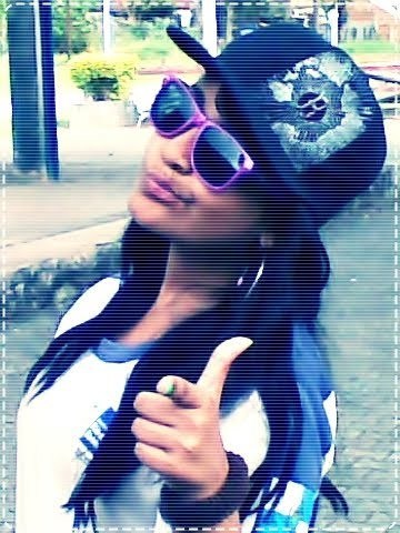 Nαõ sou metidα αpenαs nαõ Forço simpátiα!
