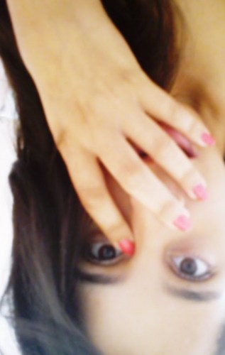 Tudo bem enquanto as lágrimas, eu me resolvo com elas as enxugando e pra isso só me basta um lenço;
-------------
Filipe Kartalian Ayrosa Galvão s2s2s2