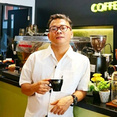 Hanya seorang kuli kata dan pengembara kelana..