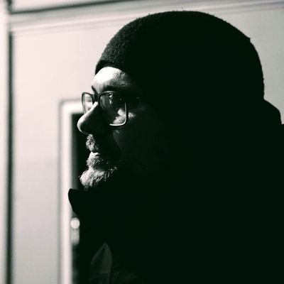 tsegbar's profile picture. #wienliebe #politik #it #scheibensport