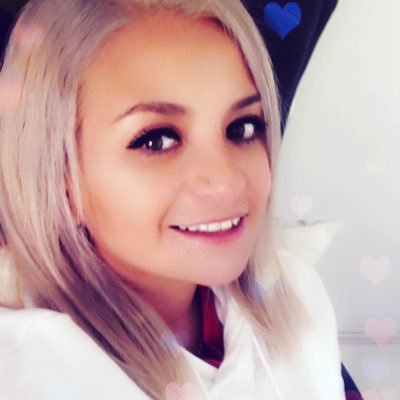 sedicemarianita's profile picture. Guapamente feliz. Haciendo que las cosas sucedan.