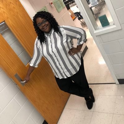 HHS and NSU Alumna. Pretty Poodle. Educator. STEM Advocate. #5800Family #BeholdtheGreenandGold #GammaNuMade #WomeninSTEM