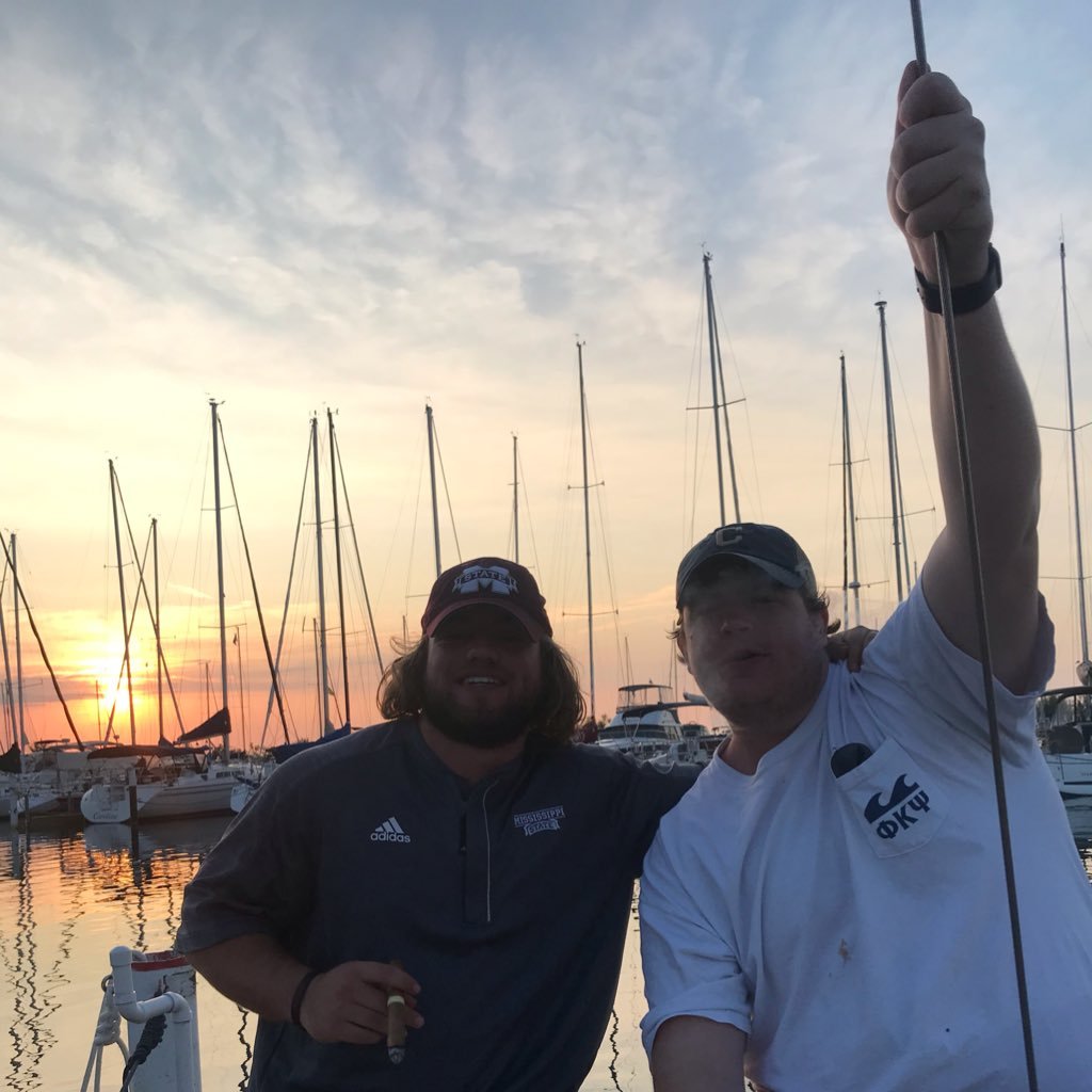 crystaleyezed0's profile picture. 