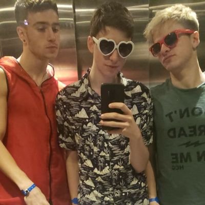 valen_babino's profile picture. 