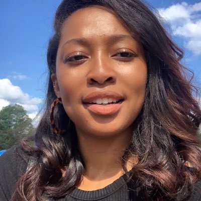 LoveBeeRare's profile picture. 23.