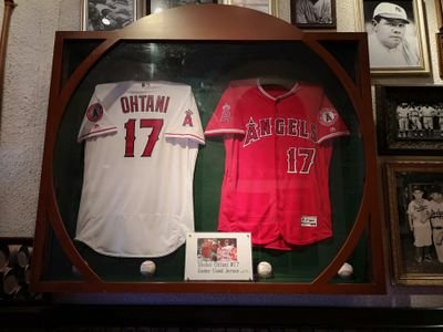 🌟大谷翔平選手が好きな都内で草野球を本気で楽しむ二児の父！
子供の頃からショート一筋🎵
MLB選手で流行りのナンバーペンダントの販売再開か♫