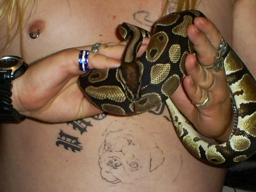 5'10 tattoos piercings love death/industrial metal long blondie hair