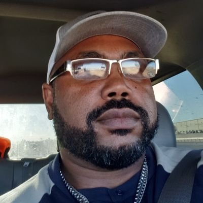 carlosbrown830's profile picture. fashion is a statement, I do me..all day. everyday.