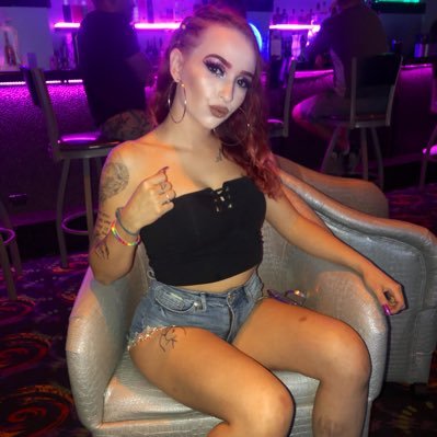 Idk why I made a new one let’s see how it goes lol🤷🏽♀️🤷🏽♀️🤷🏽♀️🤷🏽♀️ my other one is @_lilrae ill prob still use it 🤣