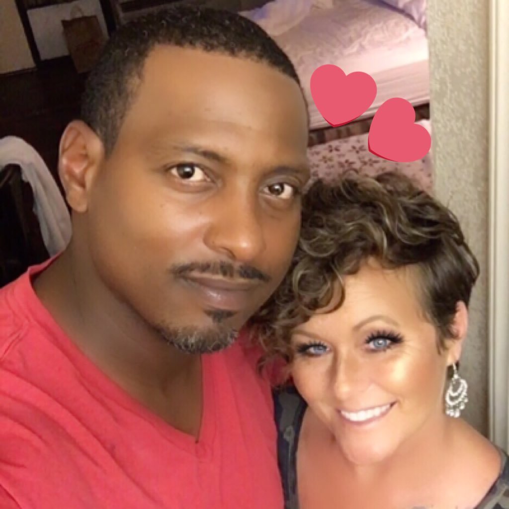 JessieC74067570's profile picture. loving my life 🌸👮🏻‍♀️💅🏼❤️🍹