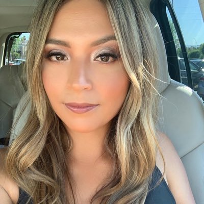 rachel_rios8's profile picture. Married life 💏👨‍👩‍👧‍👧❤️ Mommy life 👭👩‍👧‍👧