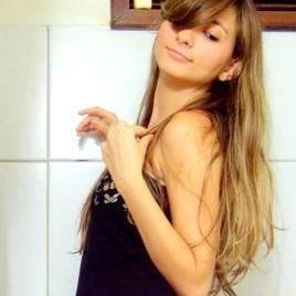 CamiAmador22's profile picture. El tamaño de tu éxito será del tamaño de tu esfuerzo.