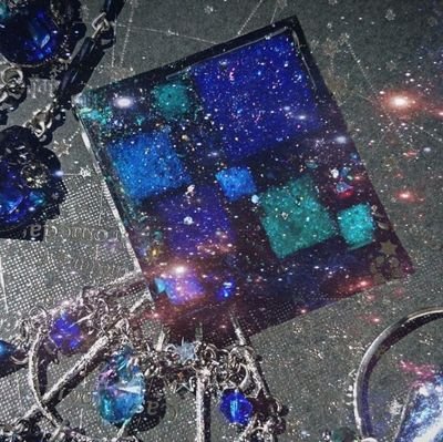 karan_yes_yes's profile picture. 成人済ch民ソウルメイトかつFC会員ローラン。腐。多趣味。きらきらしたものが好き。 ライブ参加後は感想ツイ連投＆RPしたりするのでネタバレ駄目な方はご注意ください。