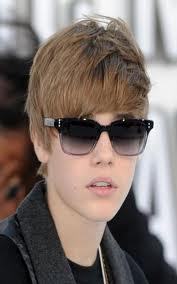 Somos em 5 Beliebers e amamos d+ o Justin Bieber c vc tbm ama Follow me *--*