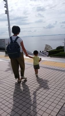 育児垢です。平日孤独のワンオペのなか、ツイッターに救われて生きています。2020年6月に二人目出産予定。→5月末に次男誕生！無言フォロー失礼します＆歓迎します。
本垢→@cl_mode
#2017apr_baby　#2020may_baby