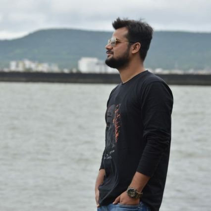 Well I am Big Data Engineer, who loves to give advice😎