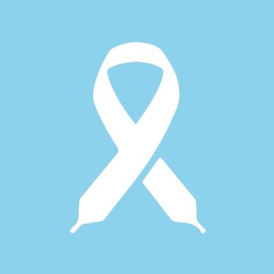 Desde 2013 organizamos una carrera benéfica anual y destinamos los fondos a investigación contra el cáncer y actividades con niños que padecen esta enfermedad.