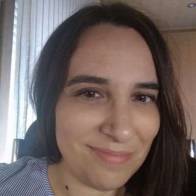 Lectora empedernida, Documentalista i gestora de coneixement.