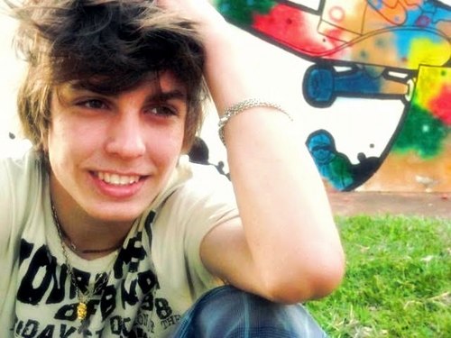 Aquii nao é o mmendes_ aqui é um Fc que eu fiz para demonstrar o quanto gosto dele hihi ;**.