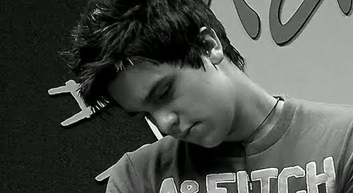 FC Official A Bussola!Pra quem ama o @luansantanaevc aki é o seu lugars em duvidas! seguido pelo luan 26/10/10.