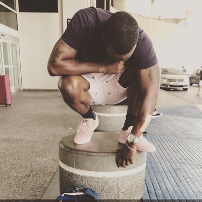 take three L's to the head love, live, life and im dead! #TeamTxSU IG _darealestnigha