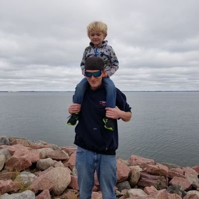 Father, husband, son, brother, patriot.
Living my dream in North Dakota.