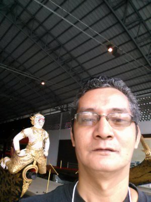 peterpaulalaba1's profile picture. i look funny, but  i am understand and humble