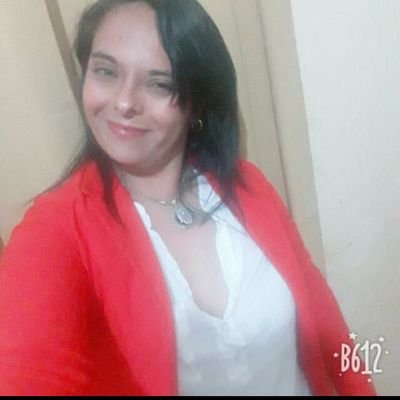 Profesora.Mamá! Militante!