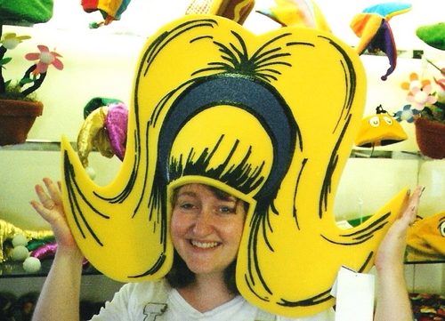 FrizzyHairGirl's profile picture. My name is Regina, wife of 1, mother of 2.