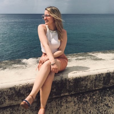 Periodista en Infonegocios. Fanática de los perros, los viajes, el mar y el buen vino. Orgullosa de mi bella isla Cuba. Paraguaya adoptada.