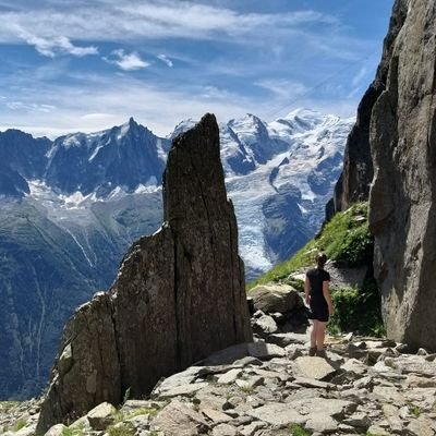 Ch4r10773H's profile picture. Lives life to the fullest