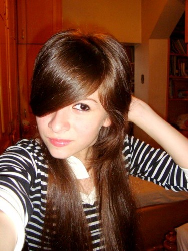 joy_graciano's profile picture. 