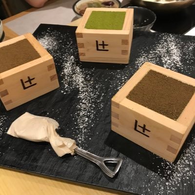 成人済み。都内手渡しでの取り引き可能。   直DMは通知がこないので気がつかない場合があります