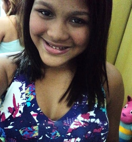 Estudante, twittera, apaixonada pela vida, moda e fotografia. I love Taylor Swift and cupcakes ზ