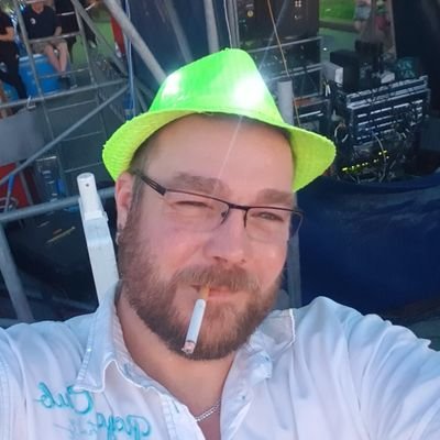 RainerKoch8's profile picture. Wer was wissen will einfach fragen. 
Es ist immer schwer sich selbst zu beschreiben. Ich bin wie ich bin und so bleibe ich