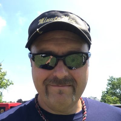 Father of amazing twin boys. Evil Empire employee, Co 7. Minute Men Drill Team. Mets/Jets
