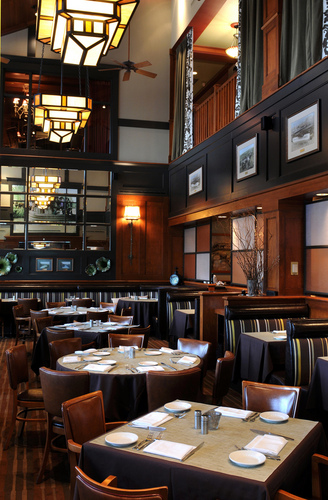 LockKeeper39's profile picture. fine dining restaurant specializing in Italian and American fare